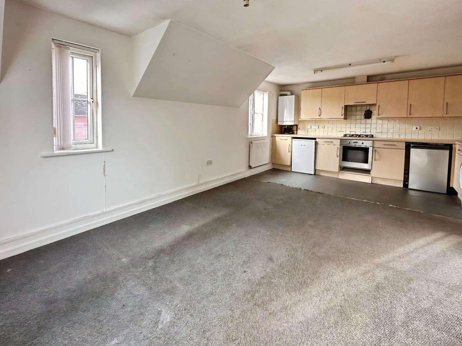 Queens Court, Lloyd Road, Levenshulme, M19 2QZ