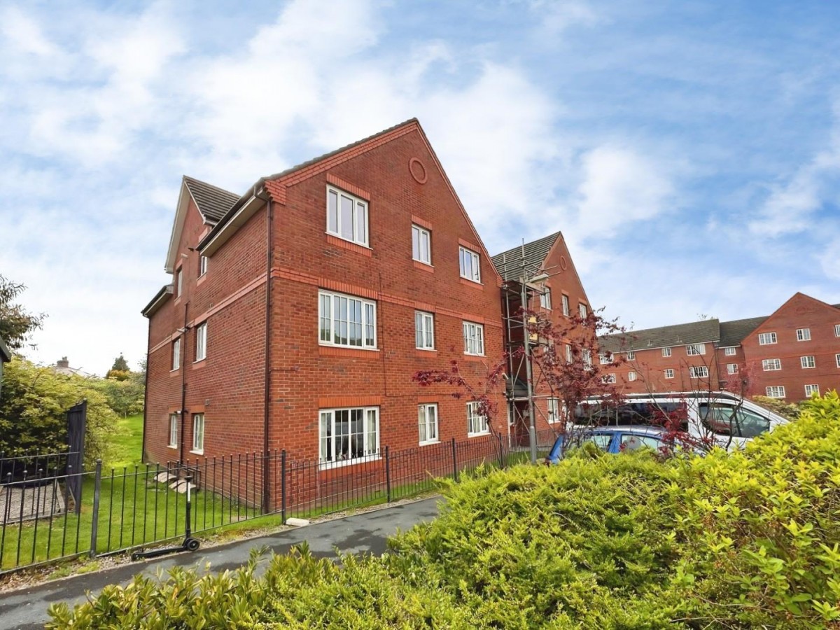 Queens Court, Lloyd Road, Levenshulme, M19 2QZ