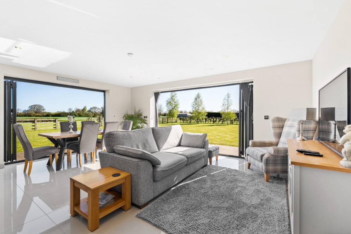 Fieldview House, Biggin Lane, Leeds, North Yorkshire