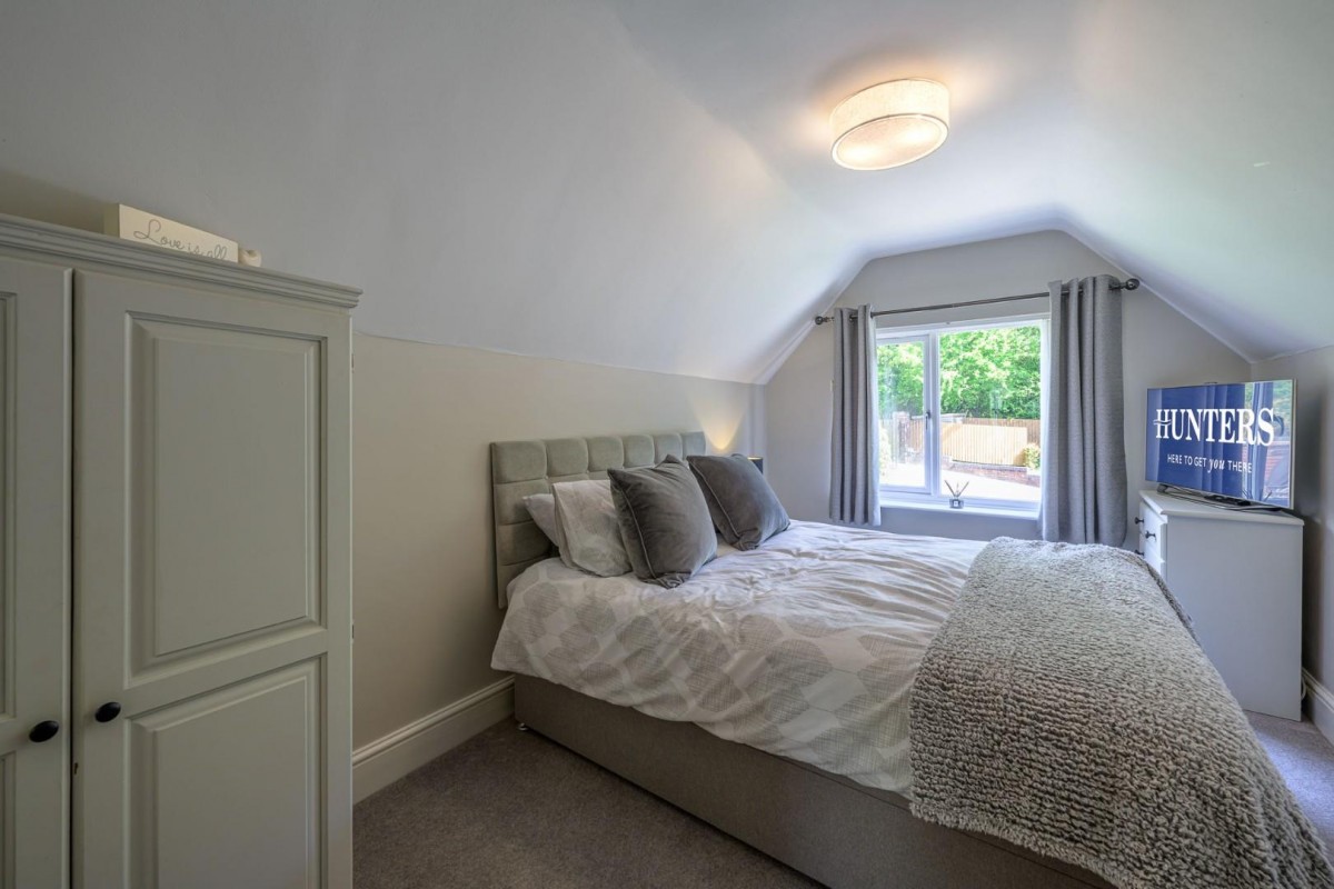 Cinder Road, Gornal Wood