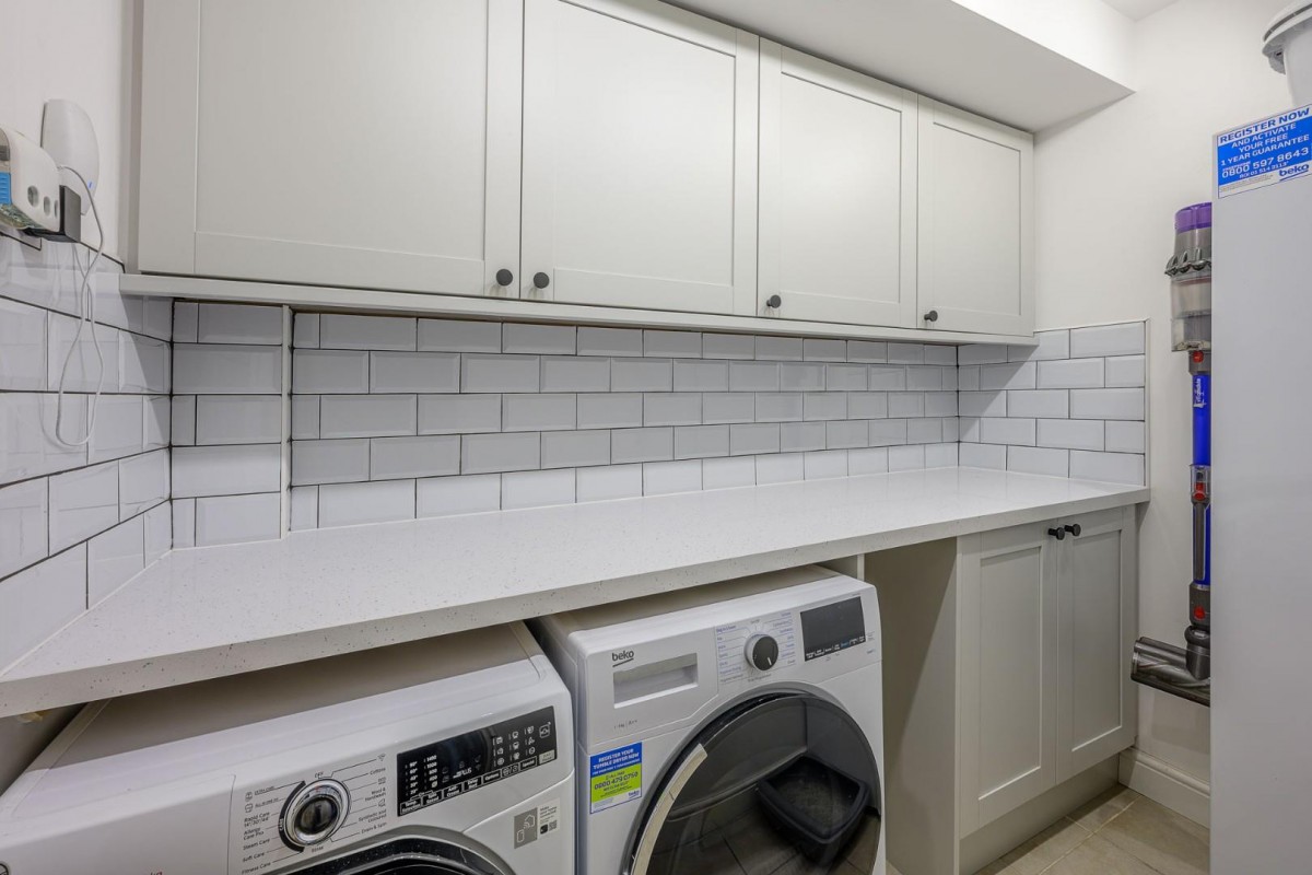 Cinder Road, Gornal Wood