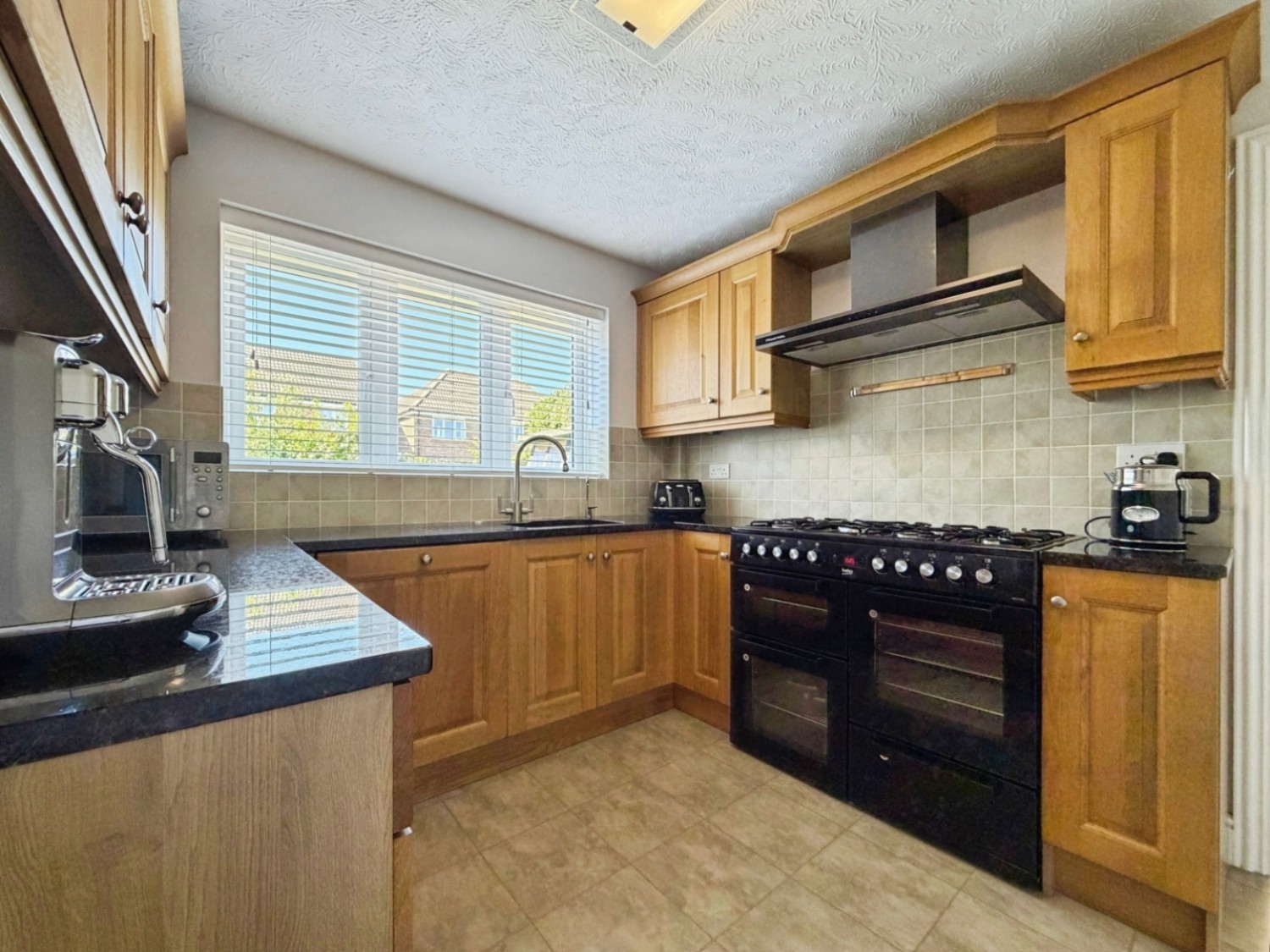 Warren View, Orchard Heights