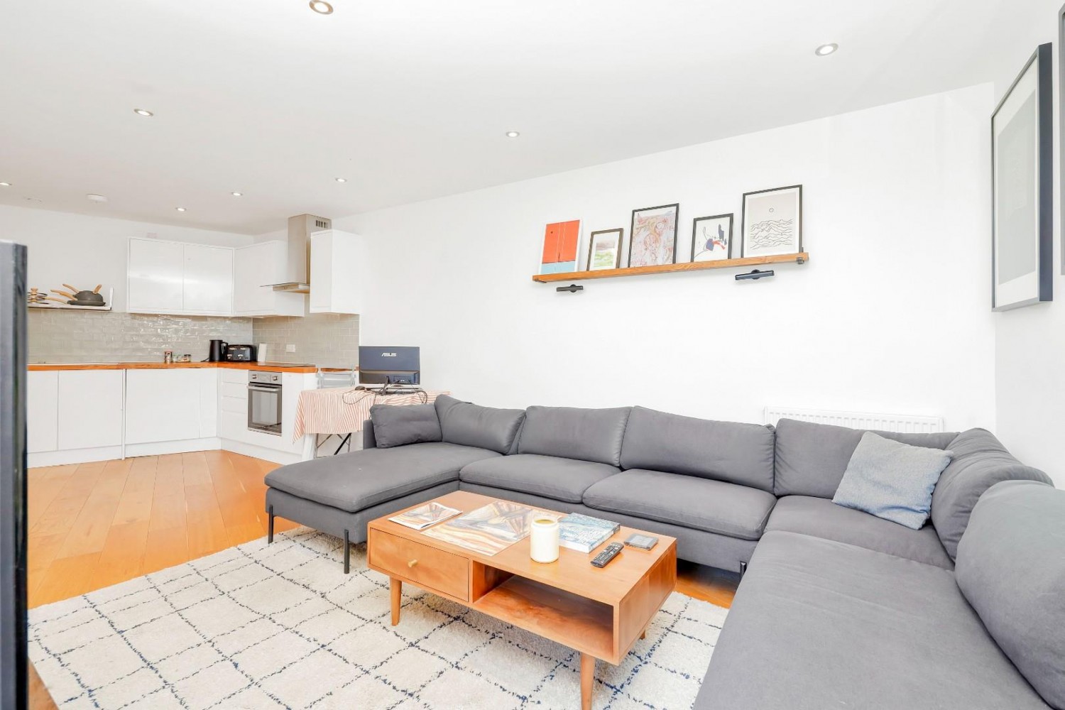 Leaside Road, Clapton E5