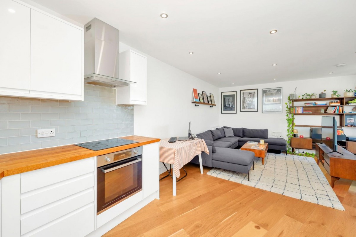 Leaside Road, Clapton E5