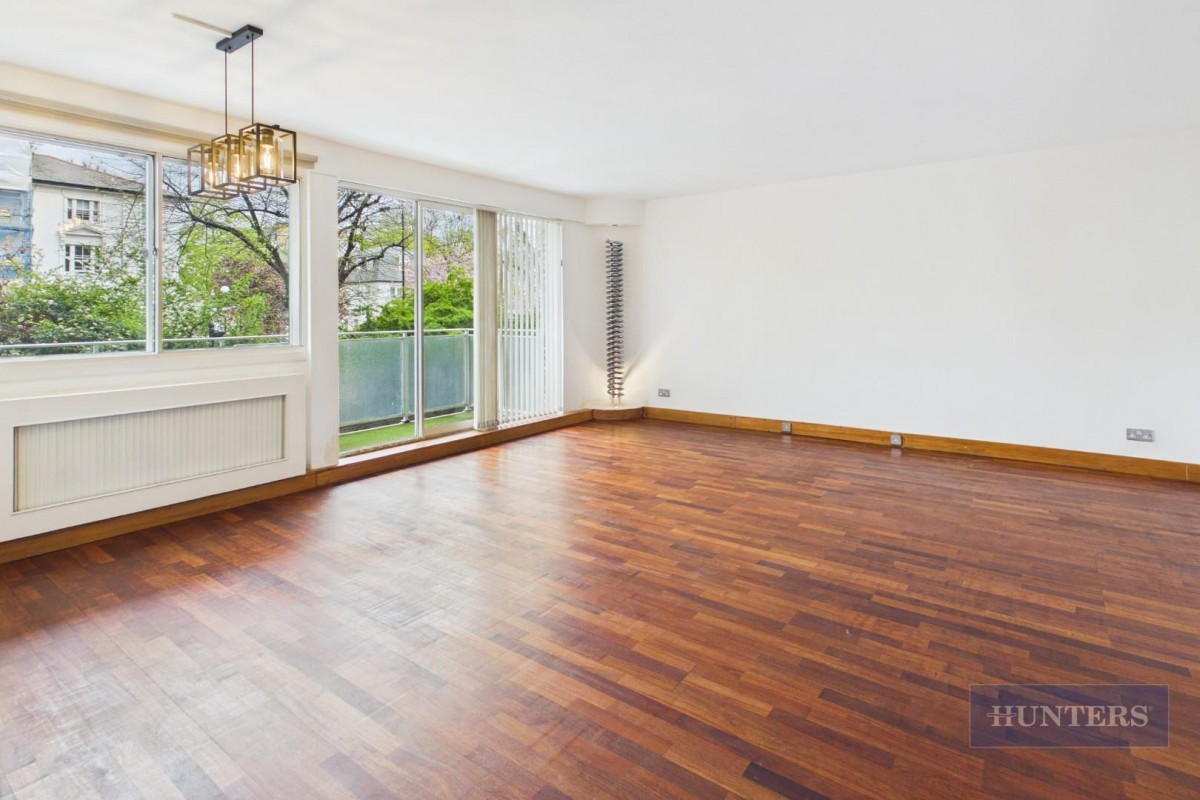 Warwick Gardens, London