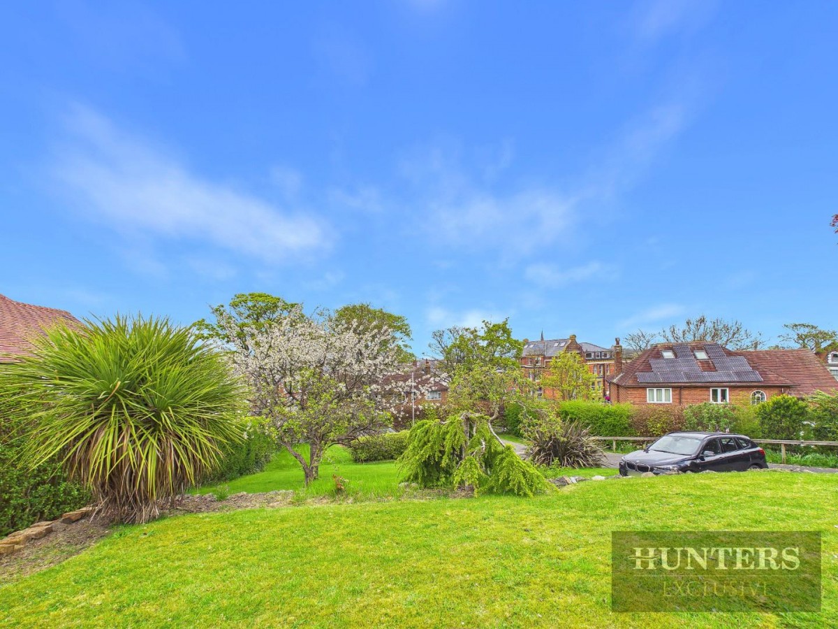 Queen Margarets Road, Scarborough