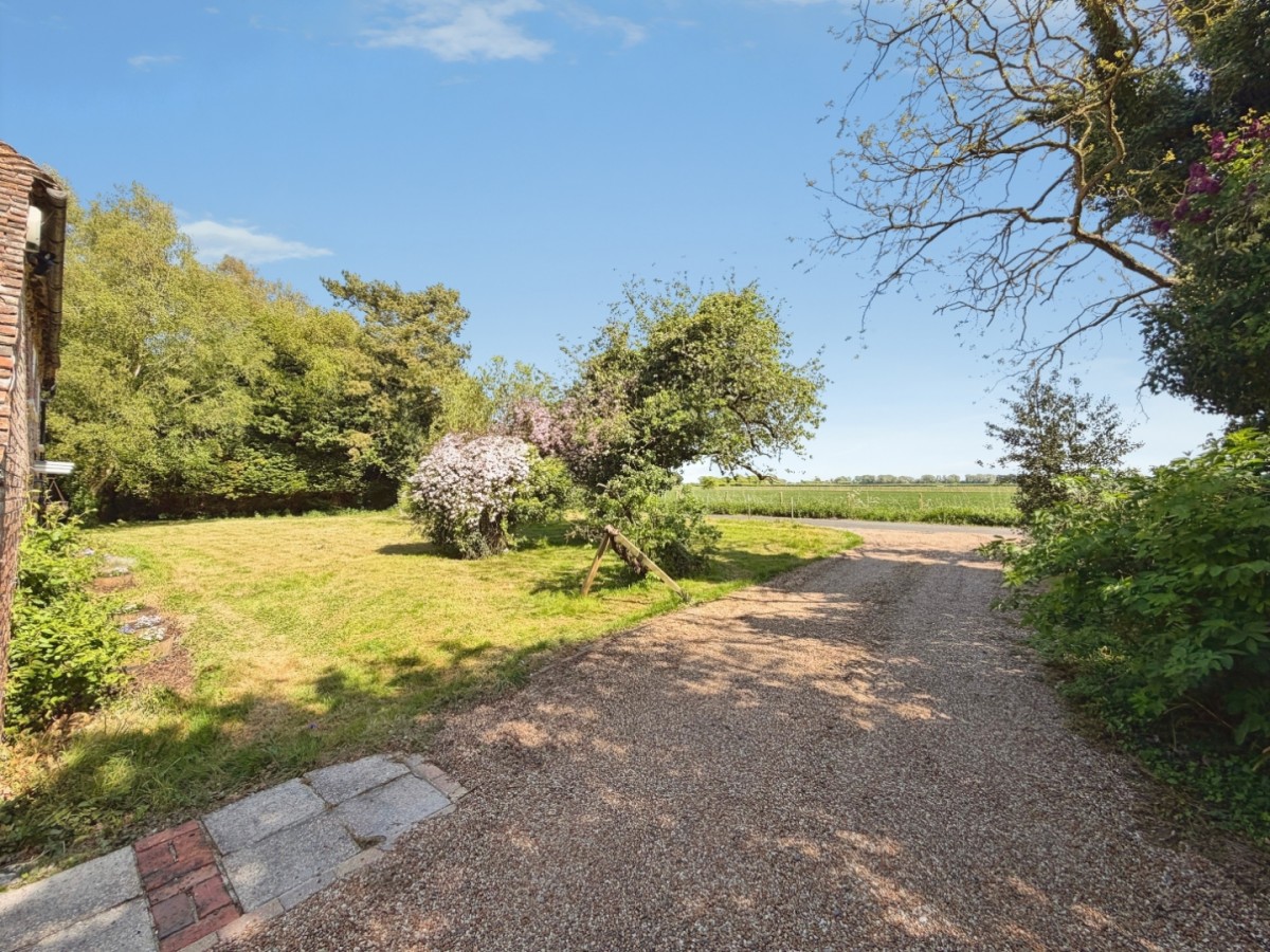 Tickners Lane, Brenzett