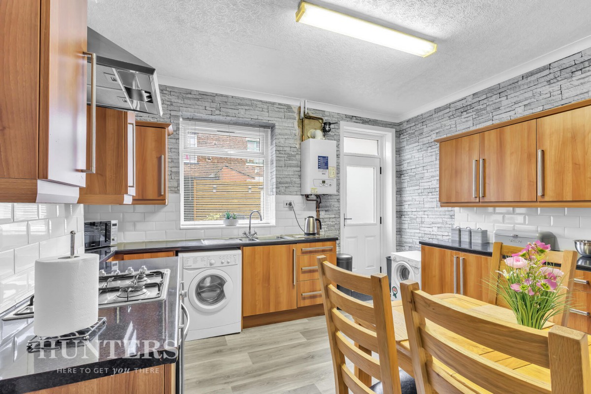 Milford Avenue, Oldham