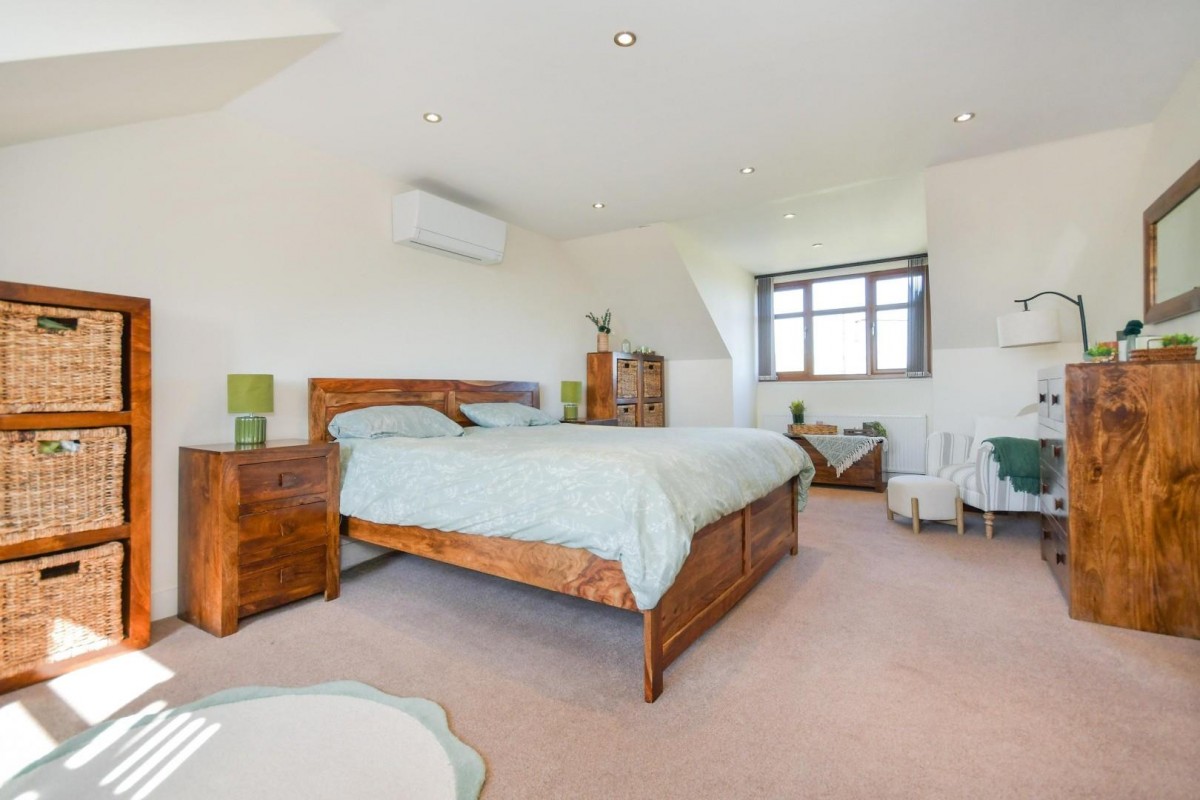 Wheel Lane, Grenoside, Sheffield, S35 8RY