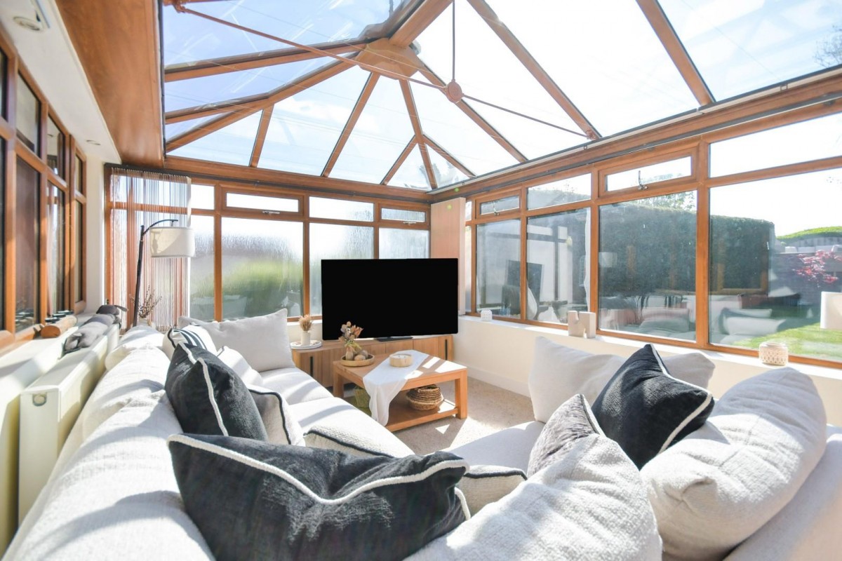 Wheel Lane, Grenoside, Sheffield, S35 8RY