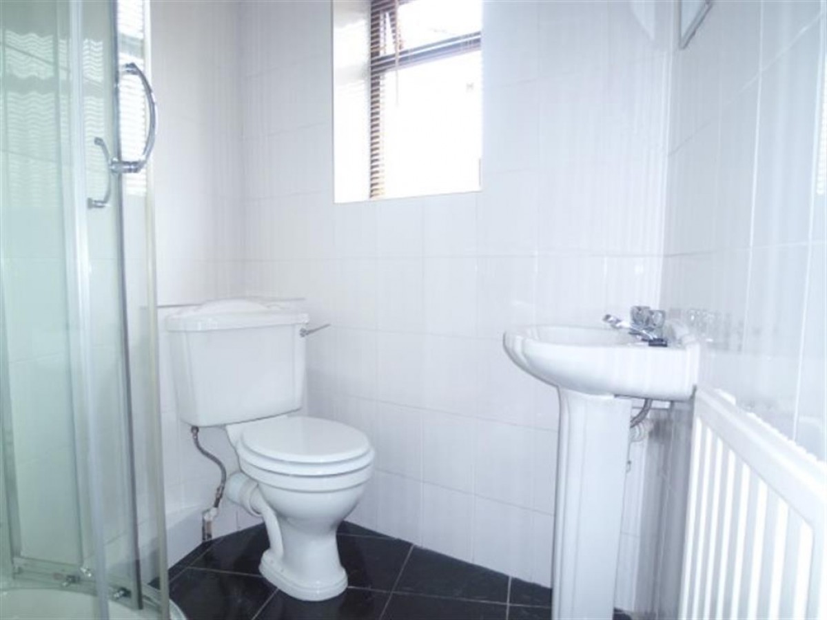 Lindsay Street, Stalybridge, Cheshire, SK15 2LT