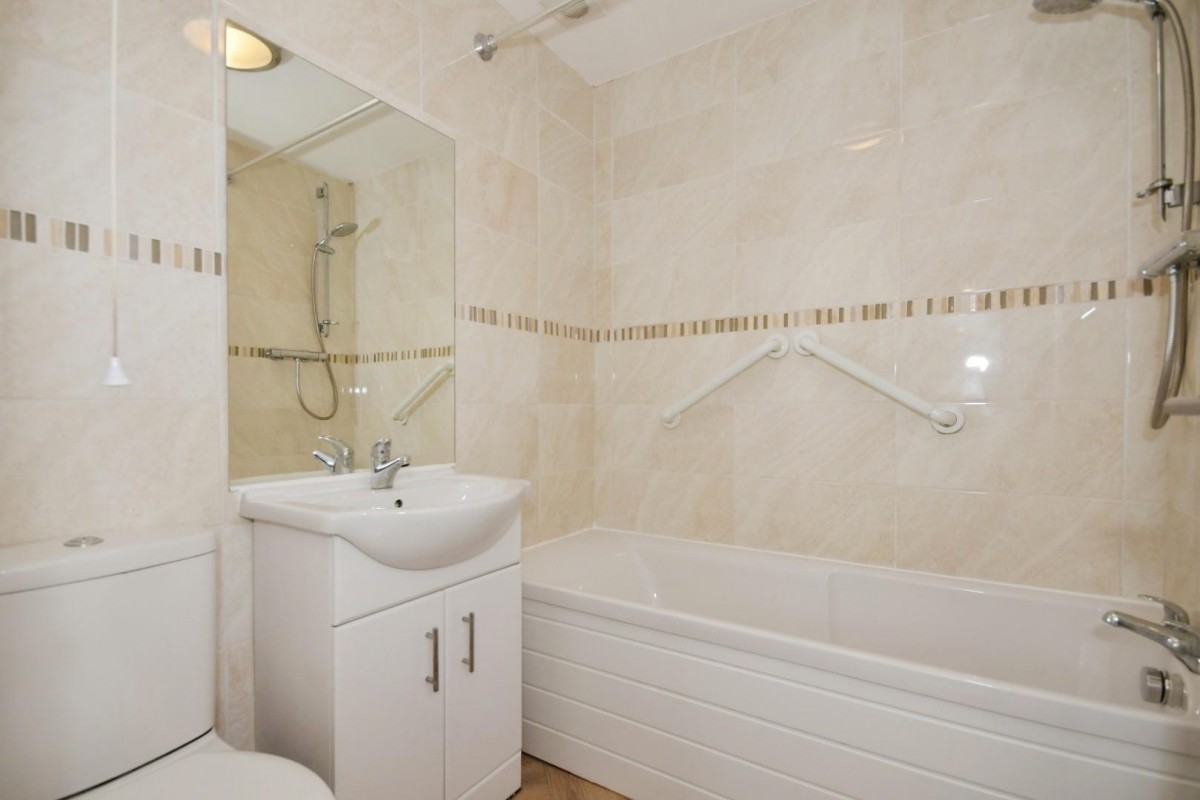 Grange Park Avenue, Brimington Common, Chesterfield, S43 1PN