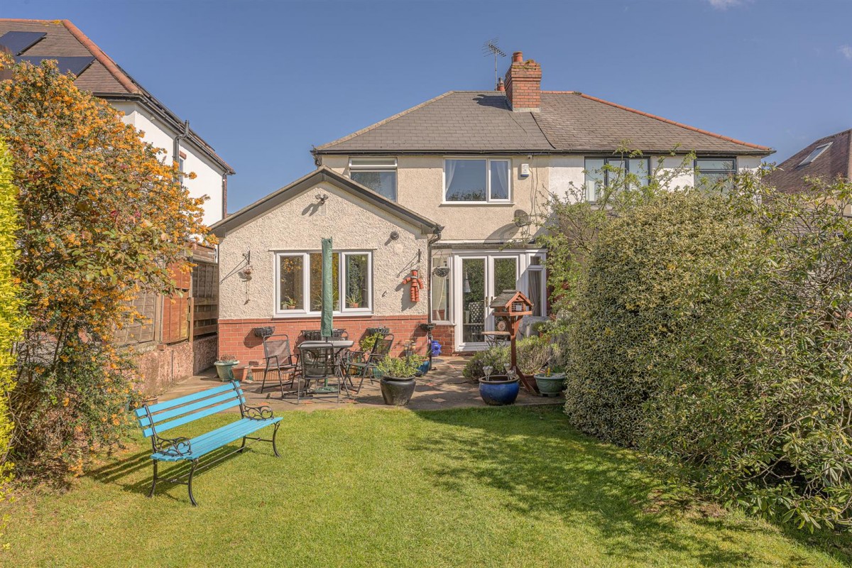 Highbury Avenue, Rowley Regis, B65 9PP