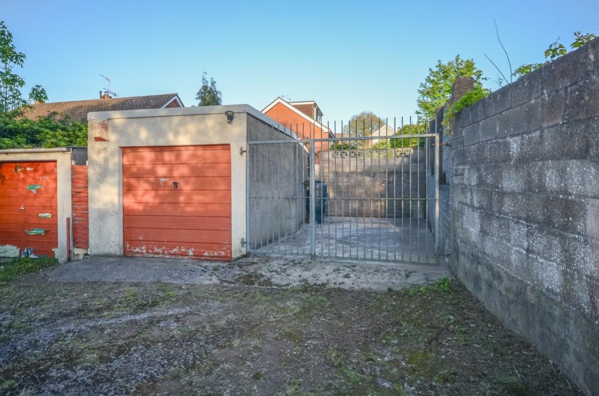 Henshaw Close, Kingswood, Bristol, BS15 1QQ