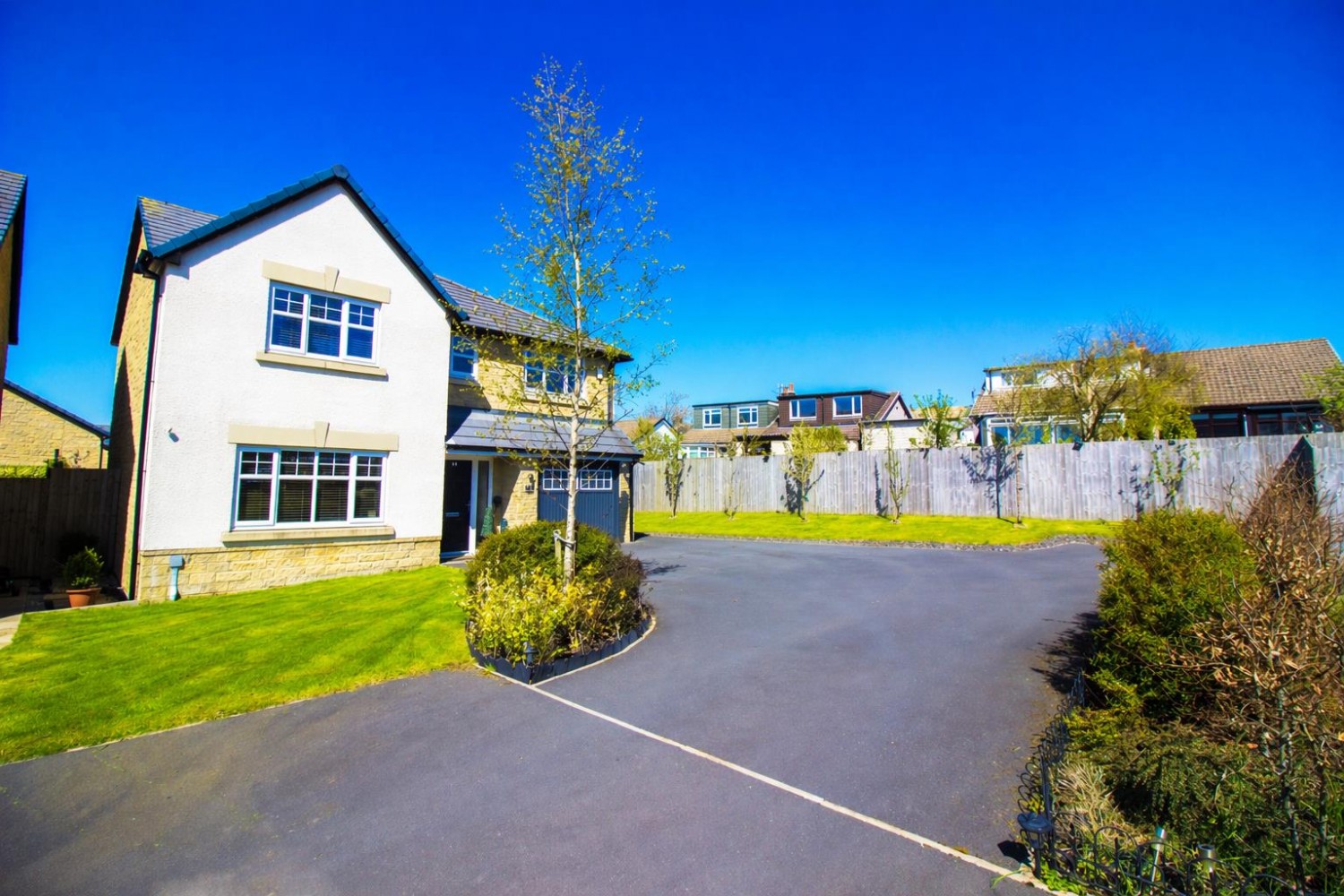 Blackcap close, Darwen