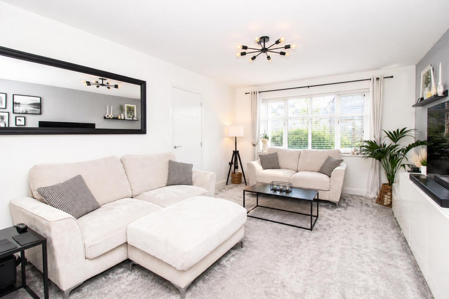 Blackcap close, Darwen