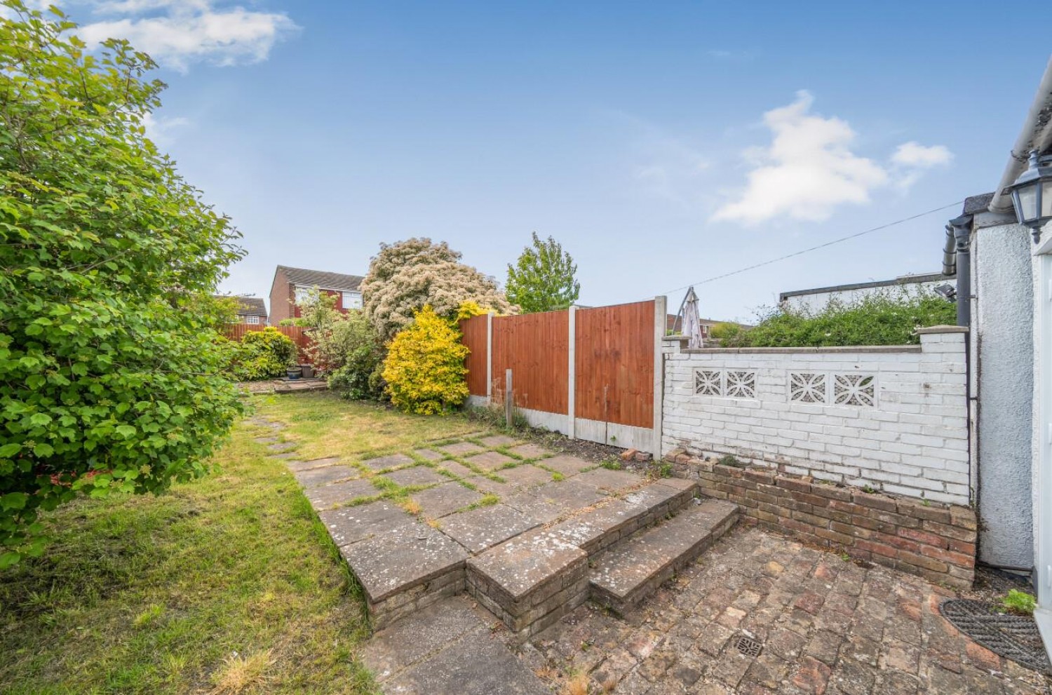 Harold Avenue, Belvedere