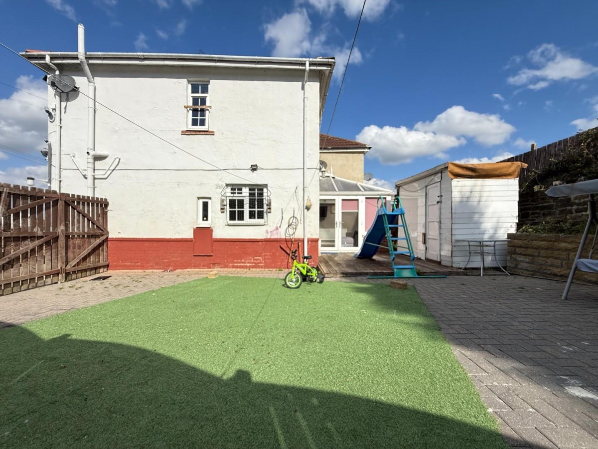 Hill Top Estate, Heckmondwike