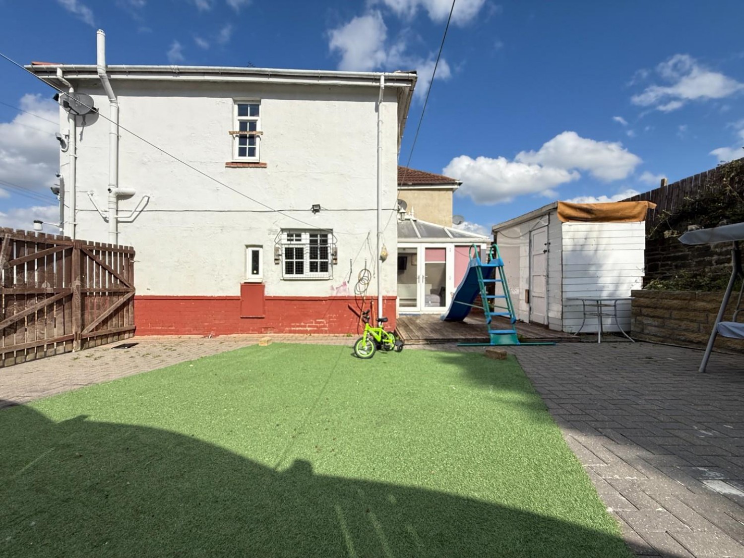 Hill Top Estate, Heckmondwike