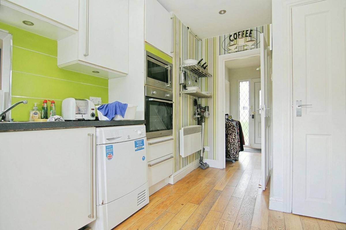 Leeds & Bradford Road, Leeds