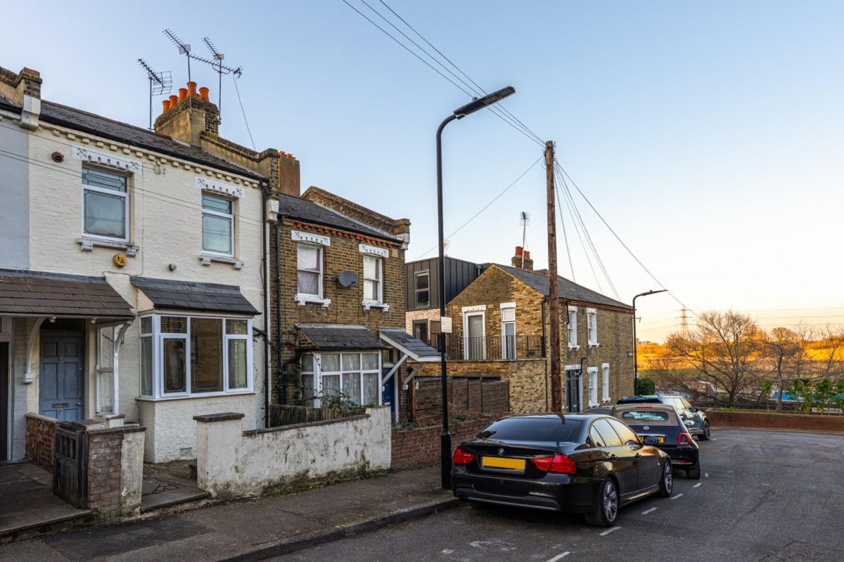 Bakers Hill, London, E5