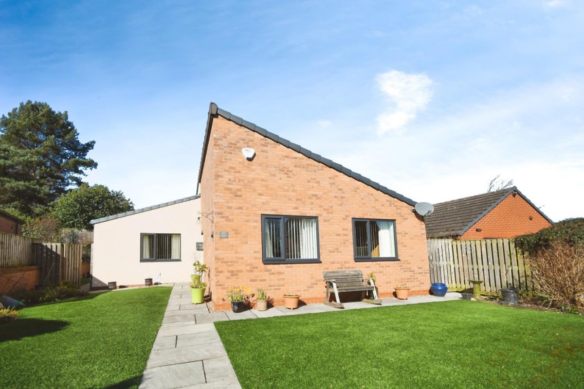 Dunston Road, Whittington Moor, Chesterfield, S41 8XA