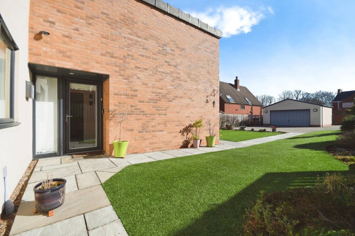 Dunston Road, Whittington Moor, Chesterfield, S41 8XA