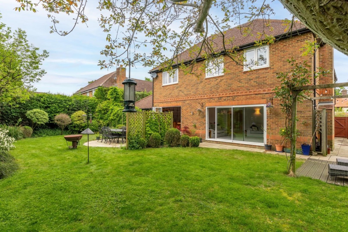Damask Close, Tring