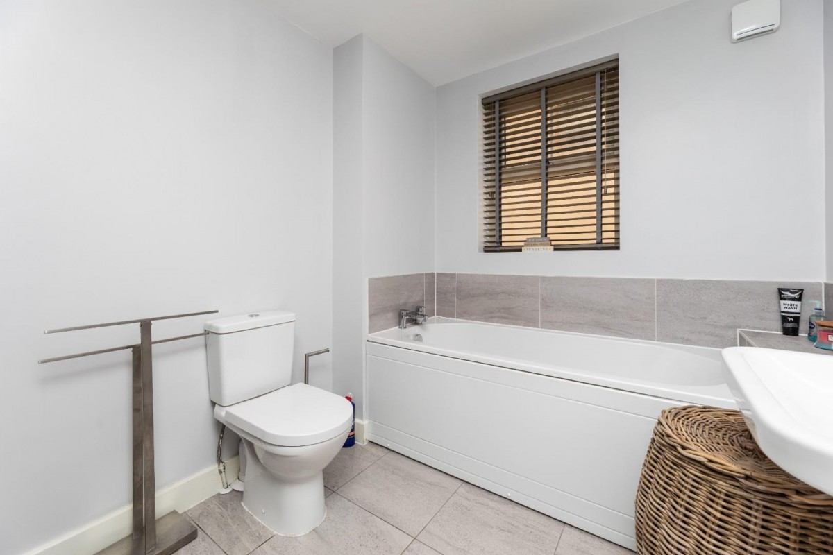 Colclough Close, Castleford
