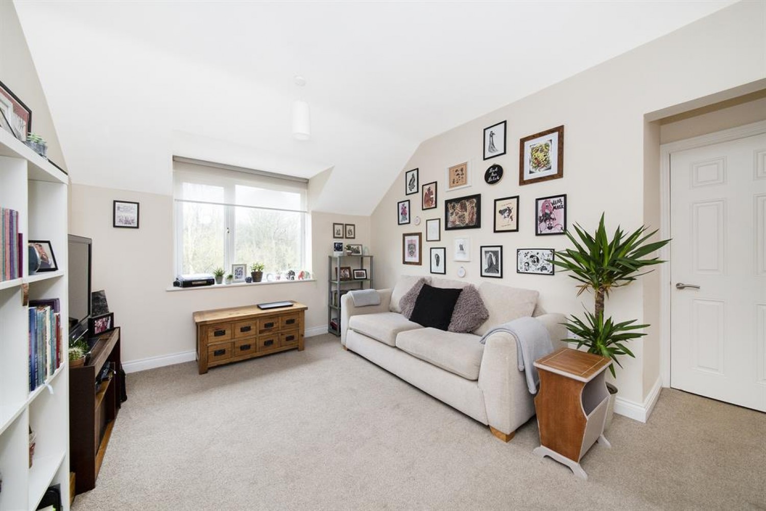 The Pines, Shadwell, Leeds, LS17 8GB