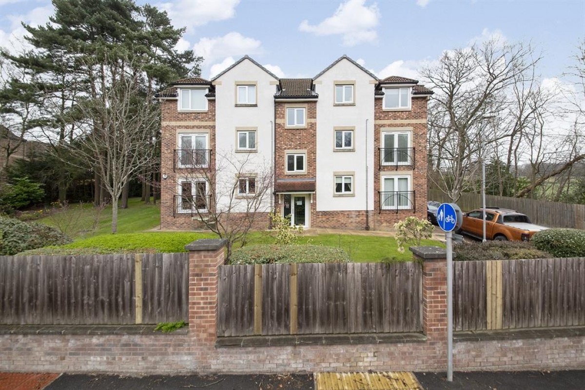 The Pines, Shadwell, Leeds, LS17 8GB