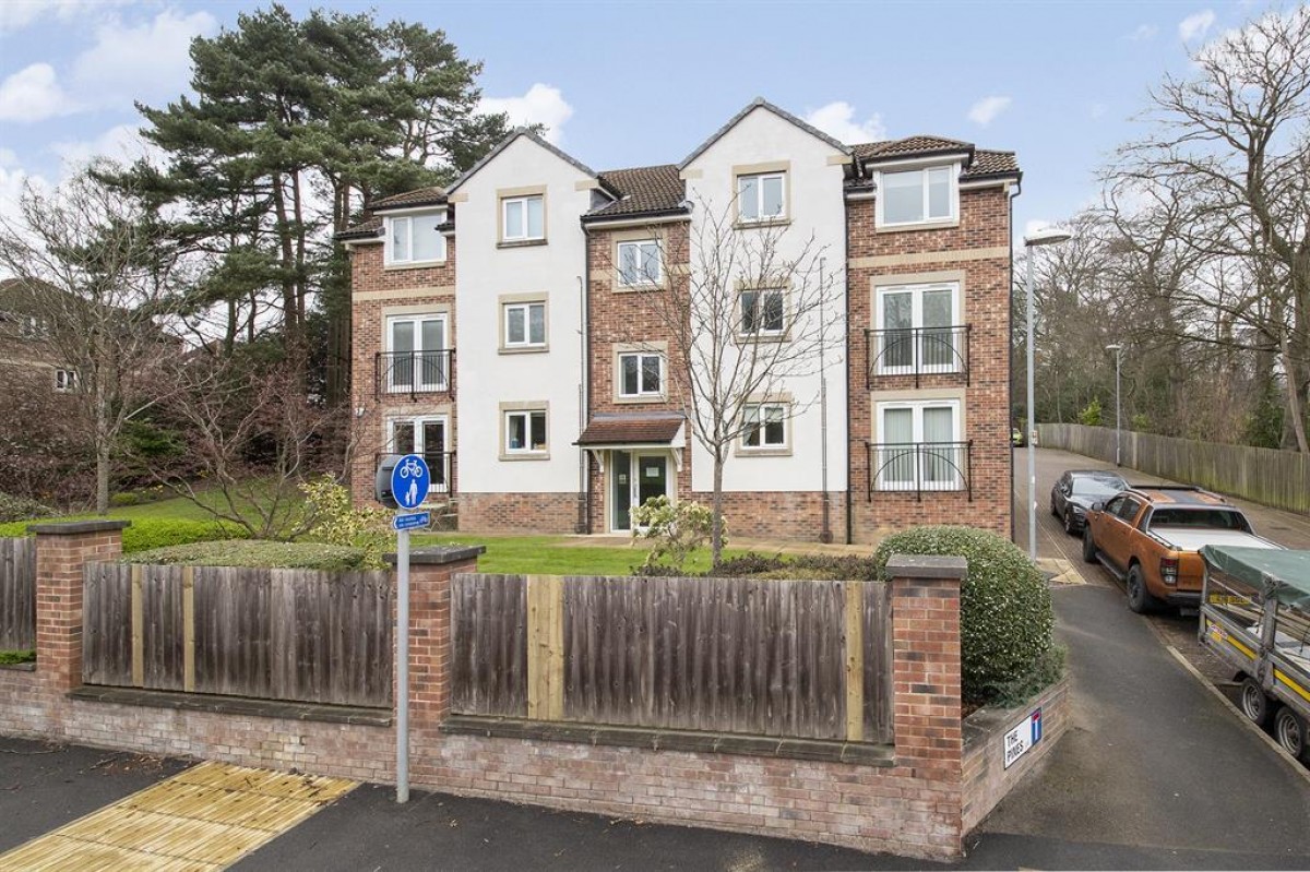 The Pines, Shadwell, Leeds, LS17 8GB
