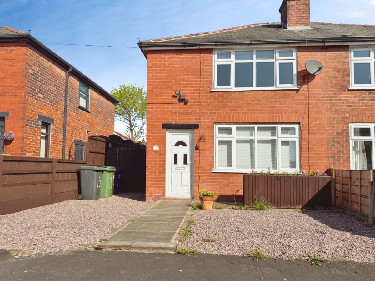 Kenneth Grove, Leigh