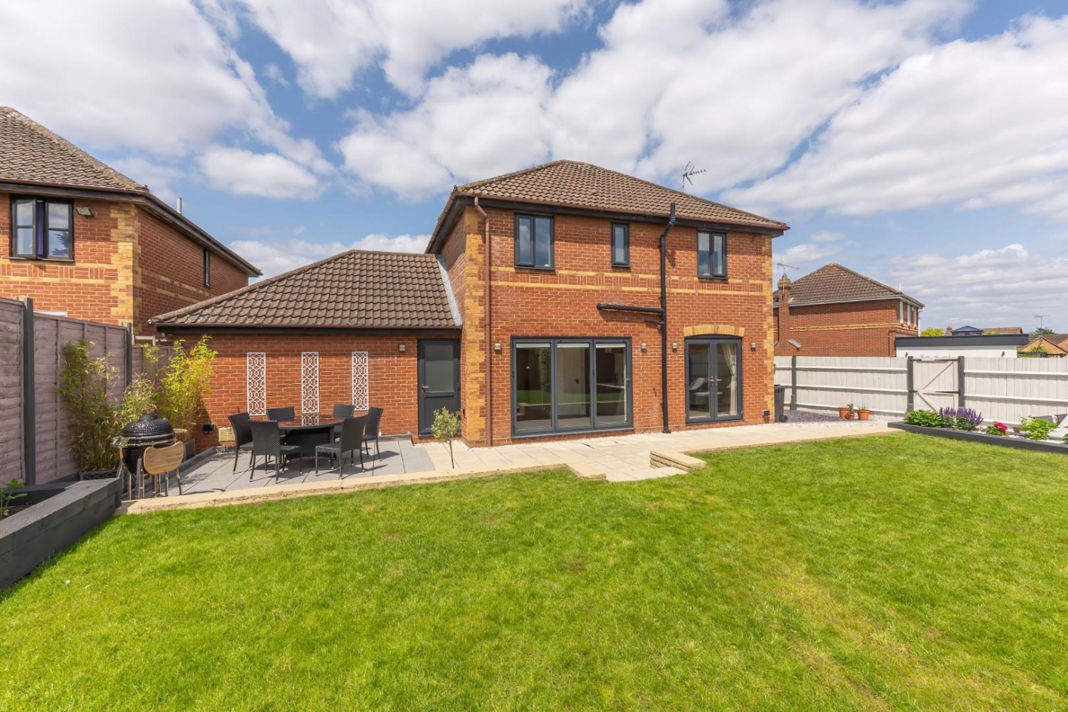 Frithwood Crescent, Kents Hill, Milton Keynes