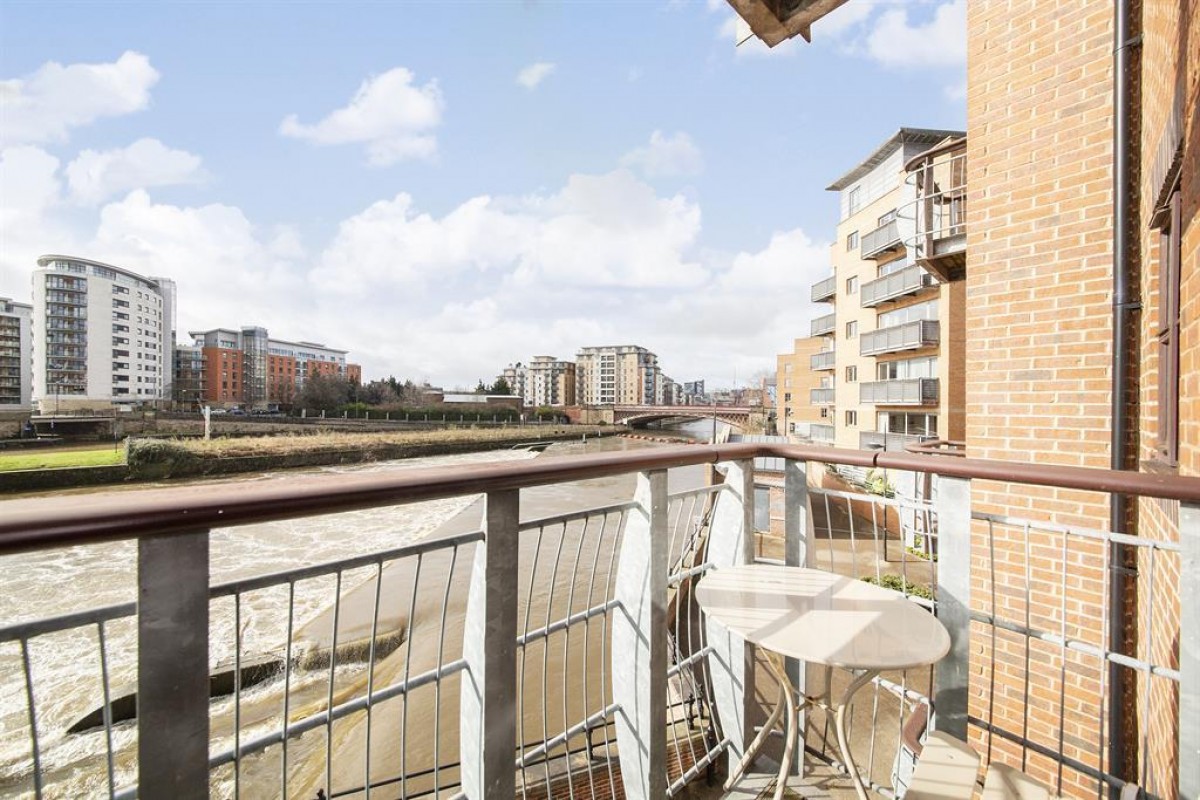 Turlow Court, Leeds