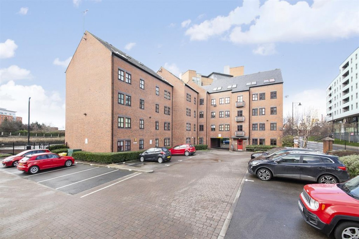 Turlow Court, Leeds