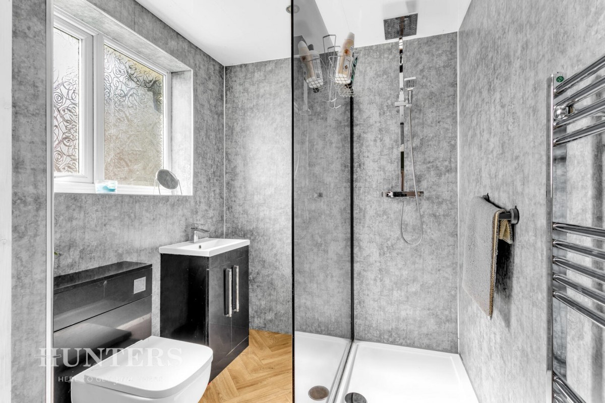 Heald Close, Hollingworth Lake, Littleborough, OL15 0DL