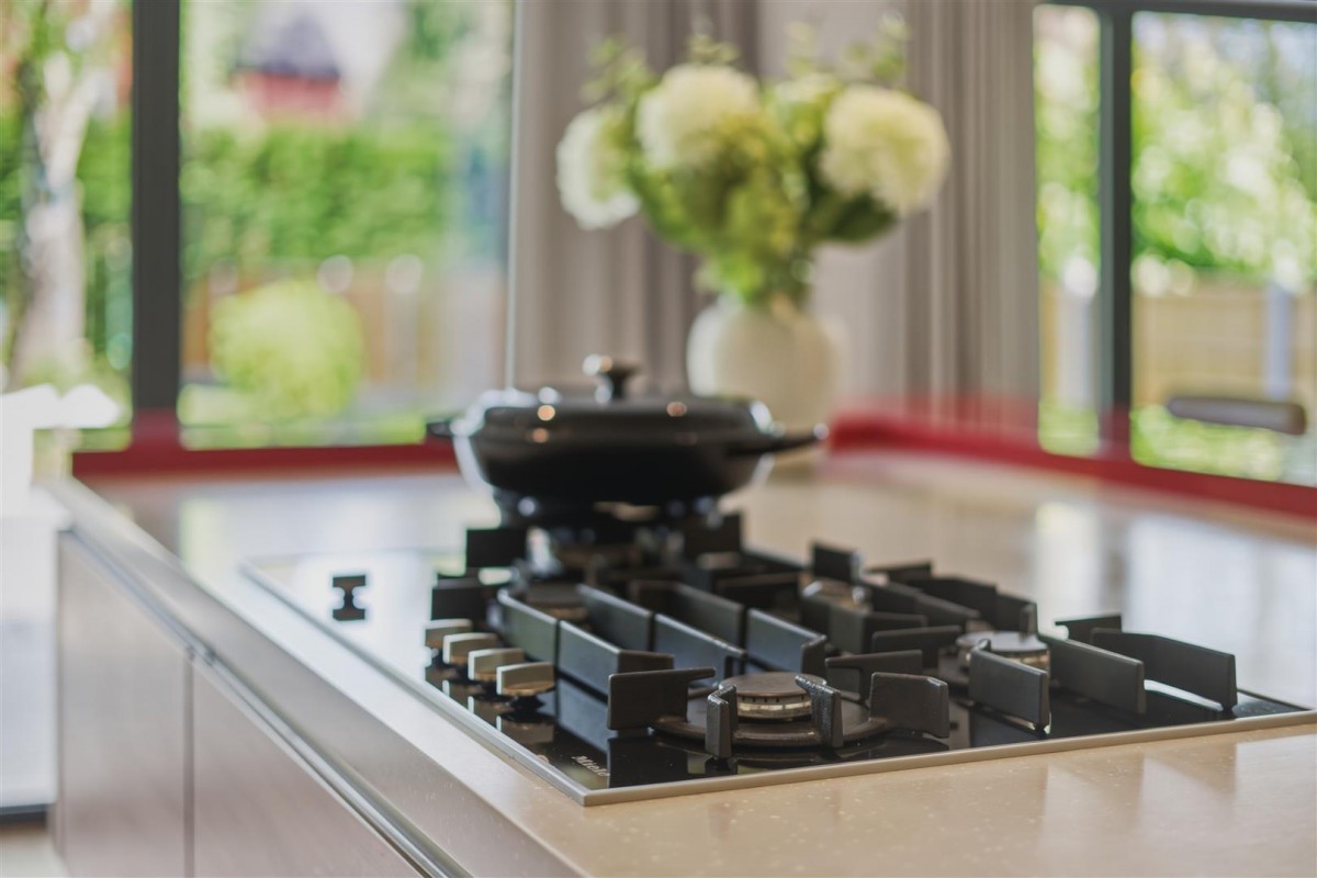 Lawnswood Drive, Stourbridge, DY7 5QW