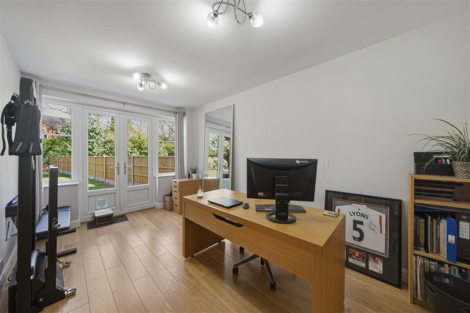 Lawnswood Drive, Stourbridge, DY7 5QW