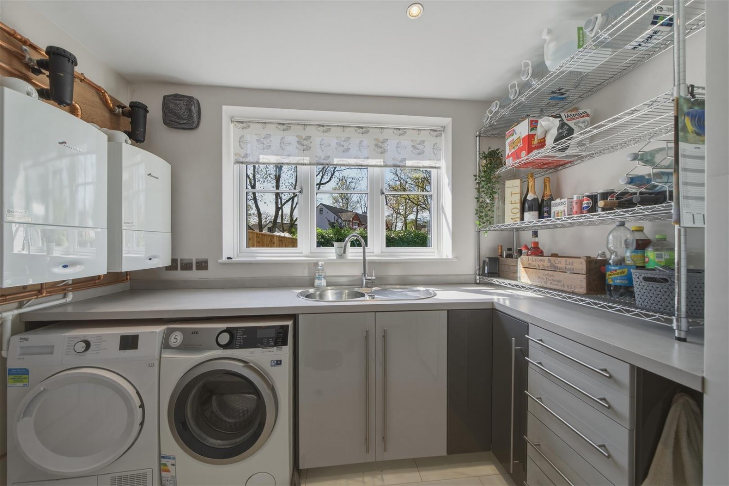 Lawnswood Drive, Stourbridge, DY7 5QW