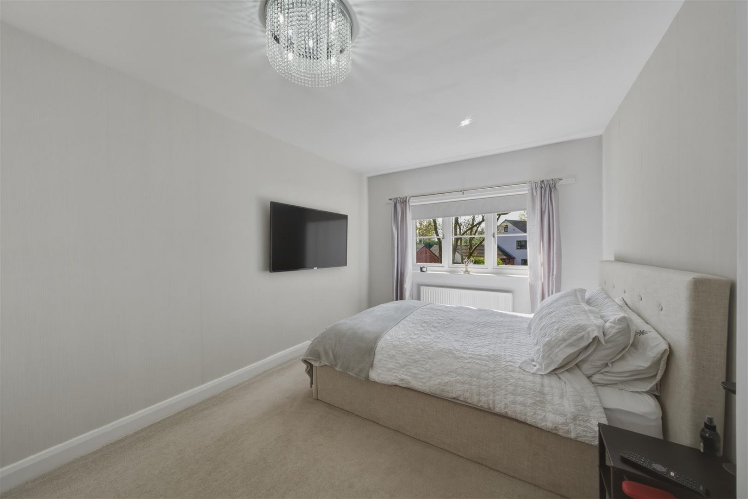 Lawnswood Drive, Stourbridge, DY7 5QW