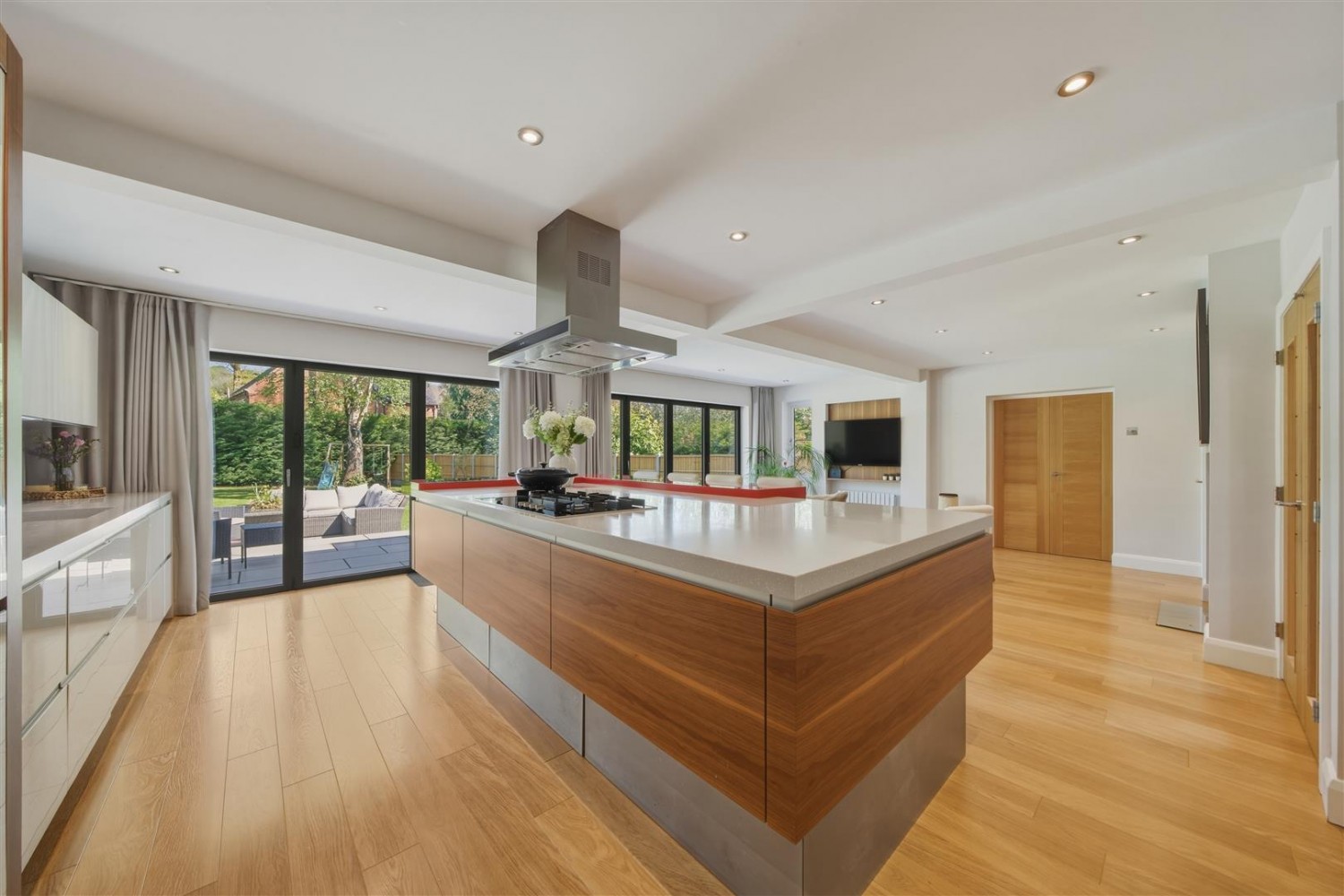 Lawnswood Drive, Stourbridge, DY7 5QW