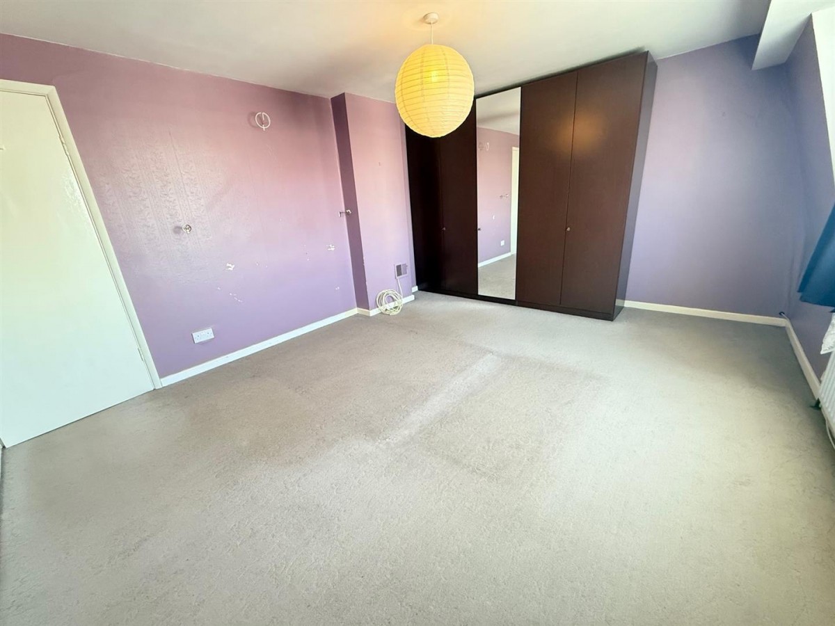 Swincross Road, Oldswinford, DY8 1NL