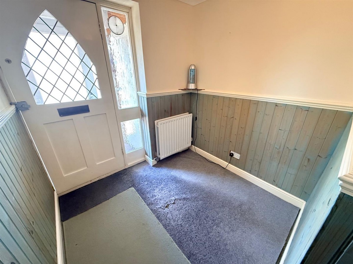 Swincross Road, Oldswinford, DY8 1NL