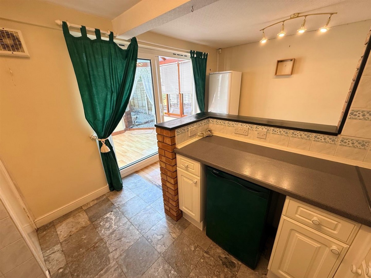 Swincross Road, Oldswinford, DY8 1NL