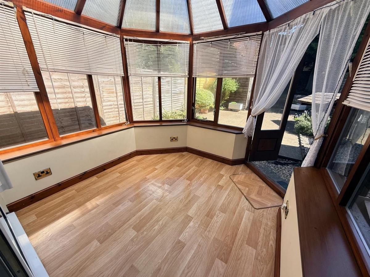 Swincross Road, Oldswinford, DY8 1NL