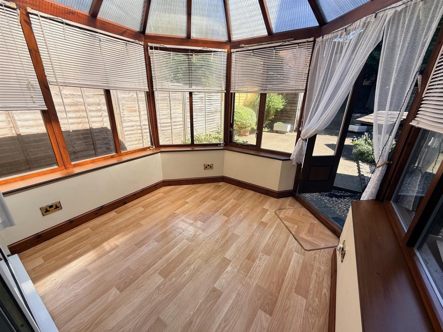 Swincross Road, Oldswinford, DY8 1NL