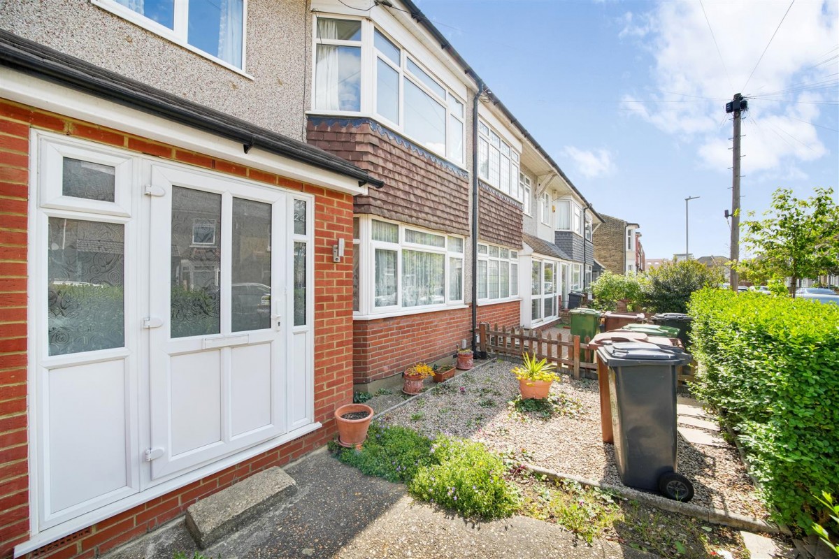 Morley Road, Chadwell Heath, RM6