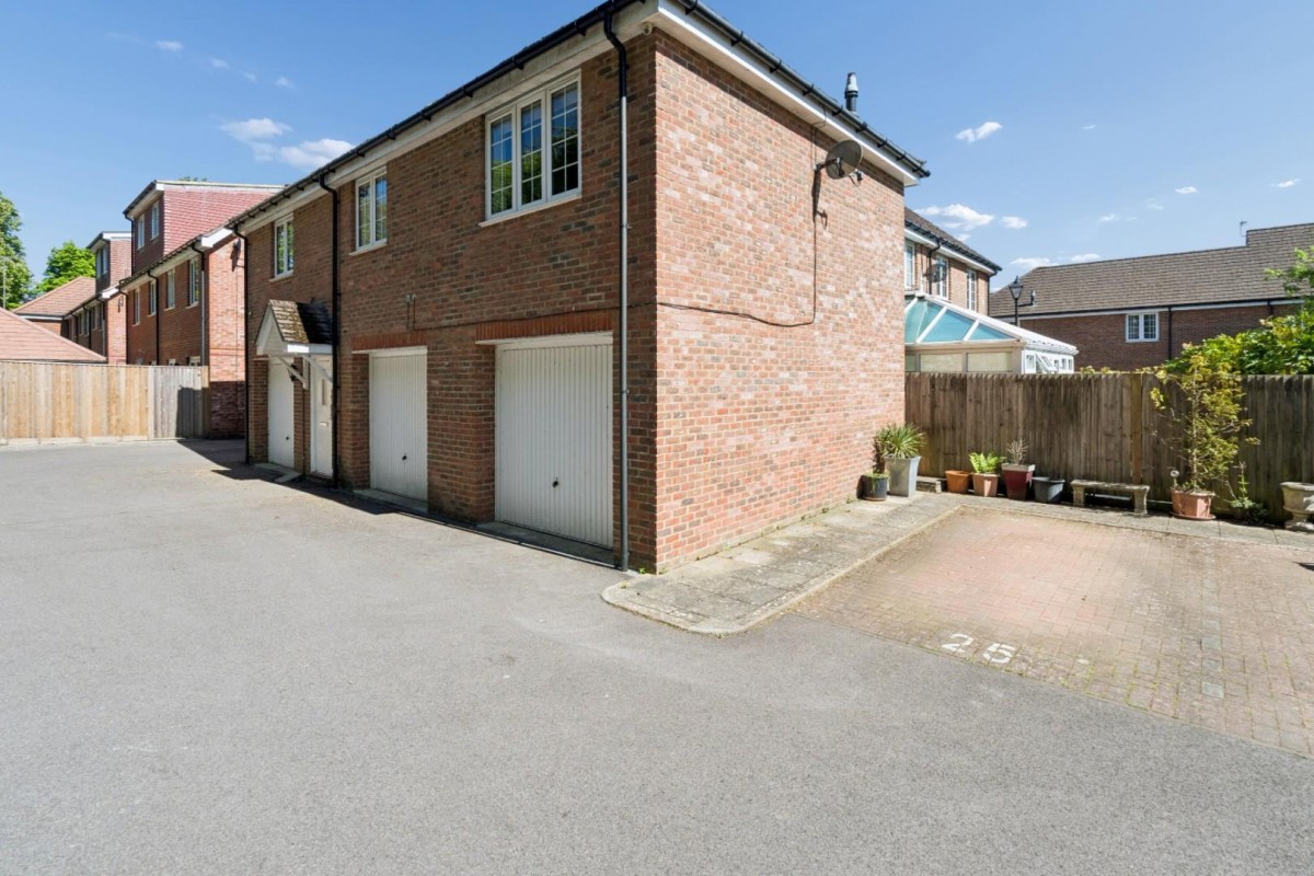 Brudenell Close, Amersham, Buckinghamshire, HP6 6FH