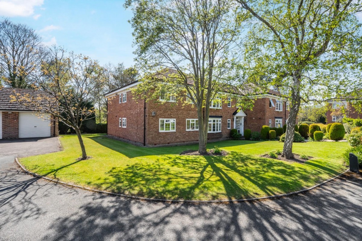 Sandmoor Green, Alwoodley, Leeds